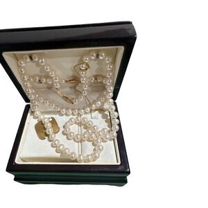 Elegant Pearl Necklace and Earring Set in music box
